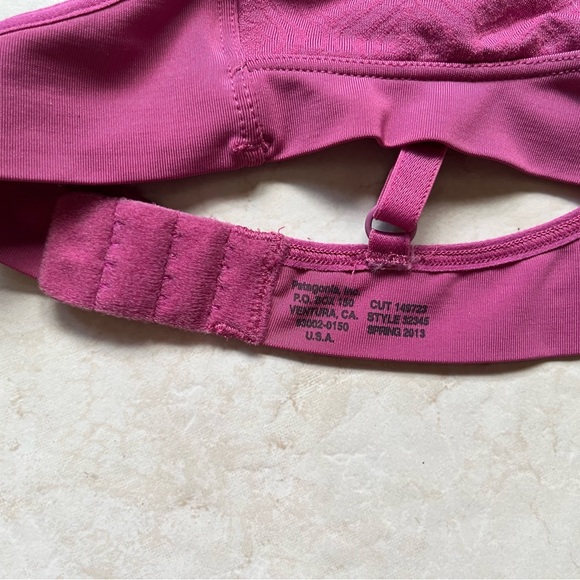 Patagonia Barely XS raspberry bralette - Picture 2 of 4